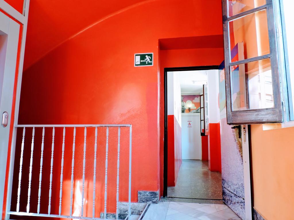 Feetup Home Backpackers Valencia Ngoại thất bức ảnh