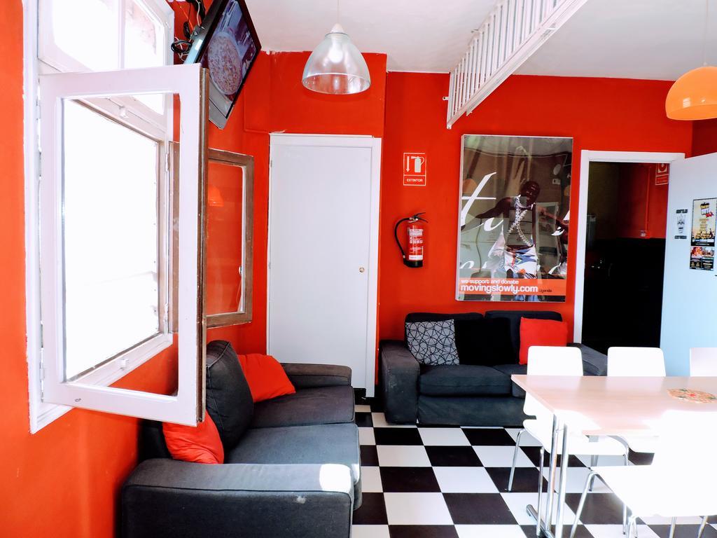 Feetup Home Backpackers Valencia Ngoại thất bức ảnh