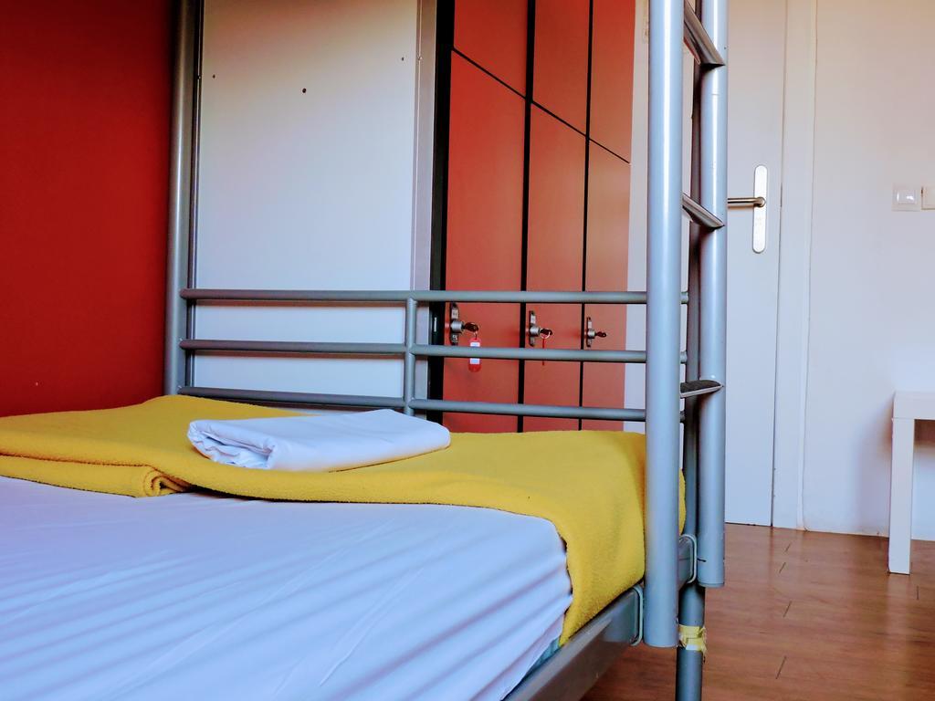 Feetup Home Backpackers Valencia Ngoại thất bức ảnh
