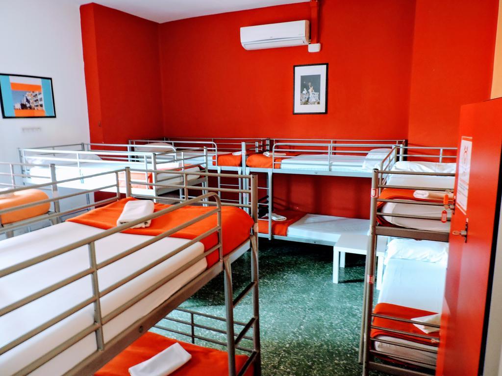 Feetup Home Backpackers Valencia Giường trong nhà trọ bức ảnh
